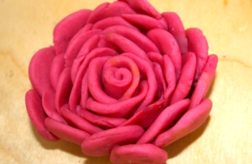 red rose ailefo organic modeling clay